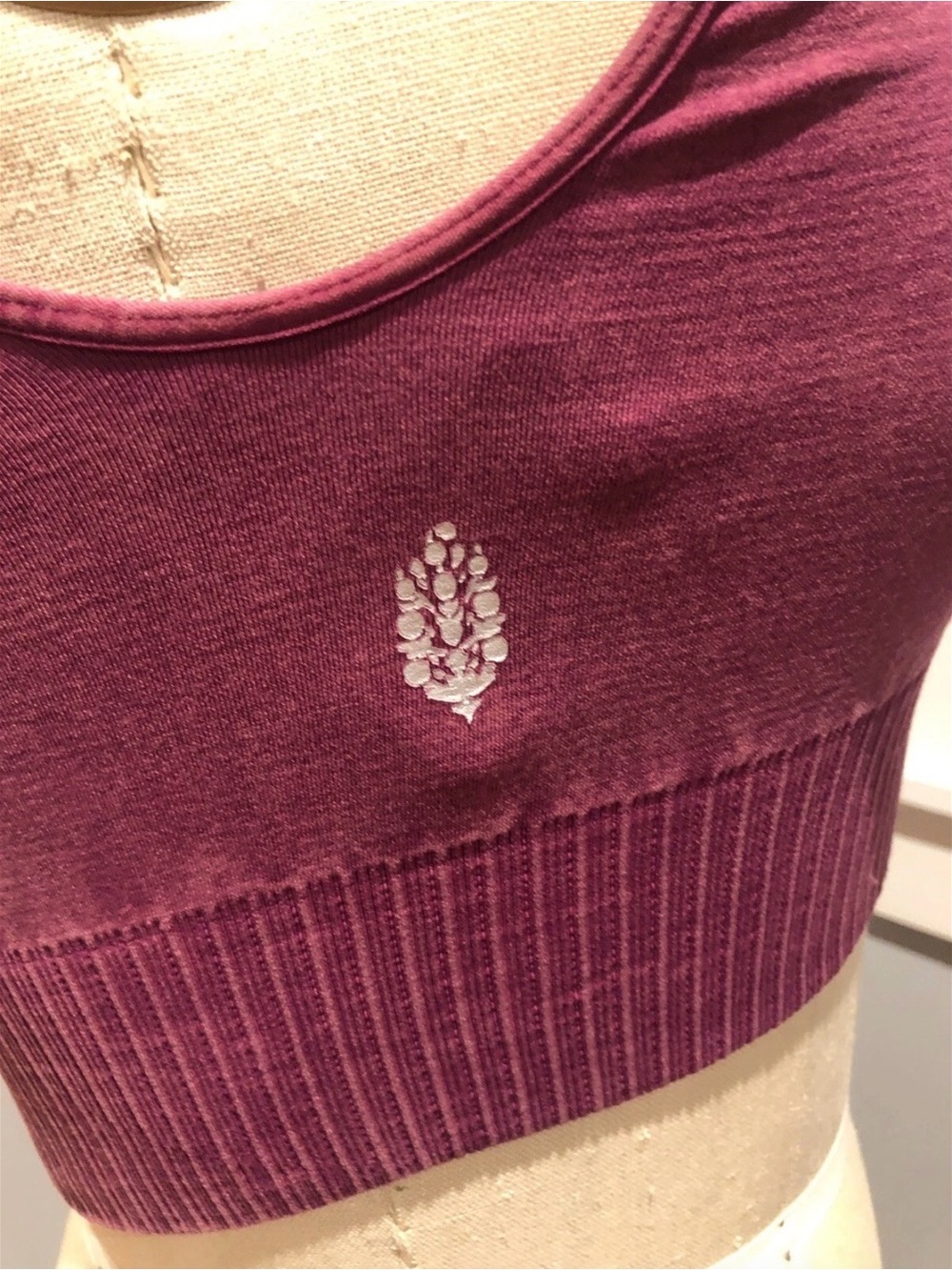 Free People Movement Rounded Square Neck Raspberry Seamless Bralette M/L - Picture 5 of 6